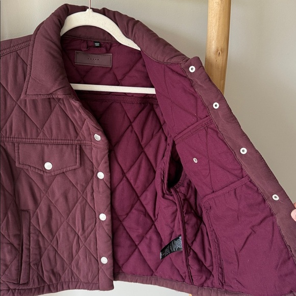 Blank NYC Soft Puffy Cropped Quilted Eggplant Plum Fall Jacket M - Picture 3 of 12